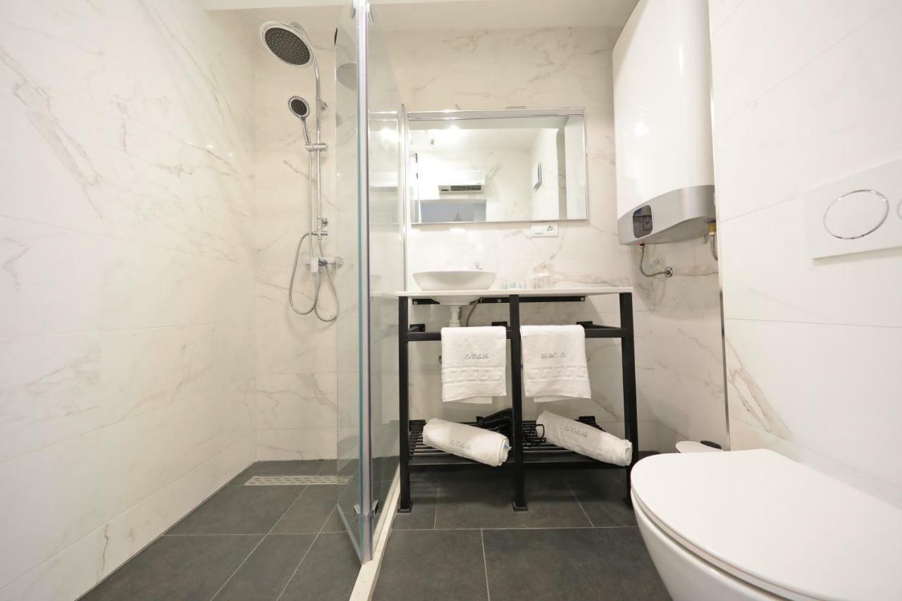 La Dolce Vita Da Zara - Luxury Rooms Экстерьер фото